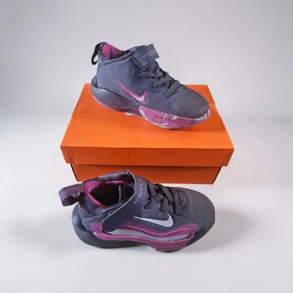 Nike IsoFly Toddler 8C Dark Raisin Pink Athletic Sneakers